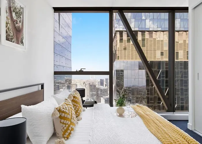 A Lux 2Br Apt Next To Southern Cross City Views