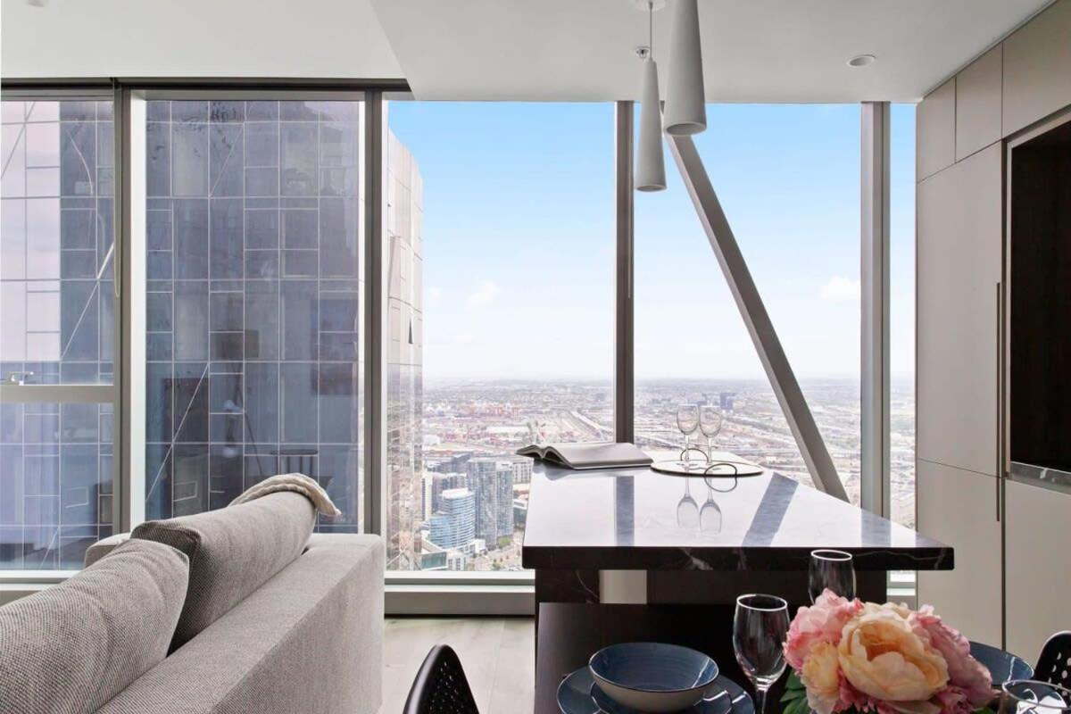 Apartment A Lux 2br Next To Southern Cross Views