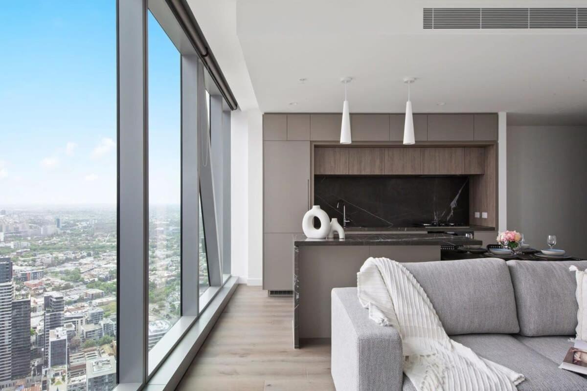 Apartment A Lux 2br Next To Southern Cross Views *